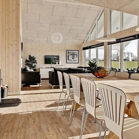 Eskilstrup Sleeps 16 Pool Wifi * Eskilstrup (Funen)